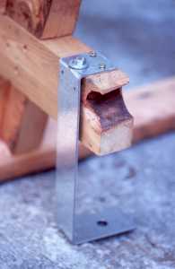 Canoe Chair showing the connecting metal